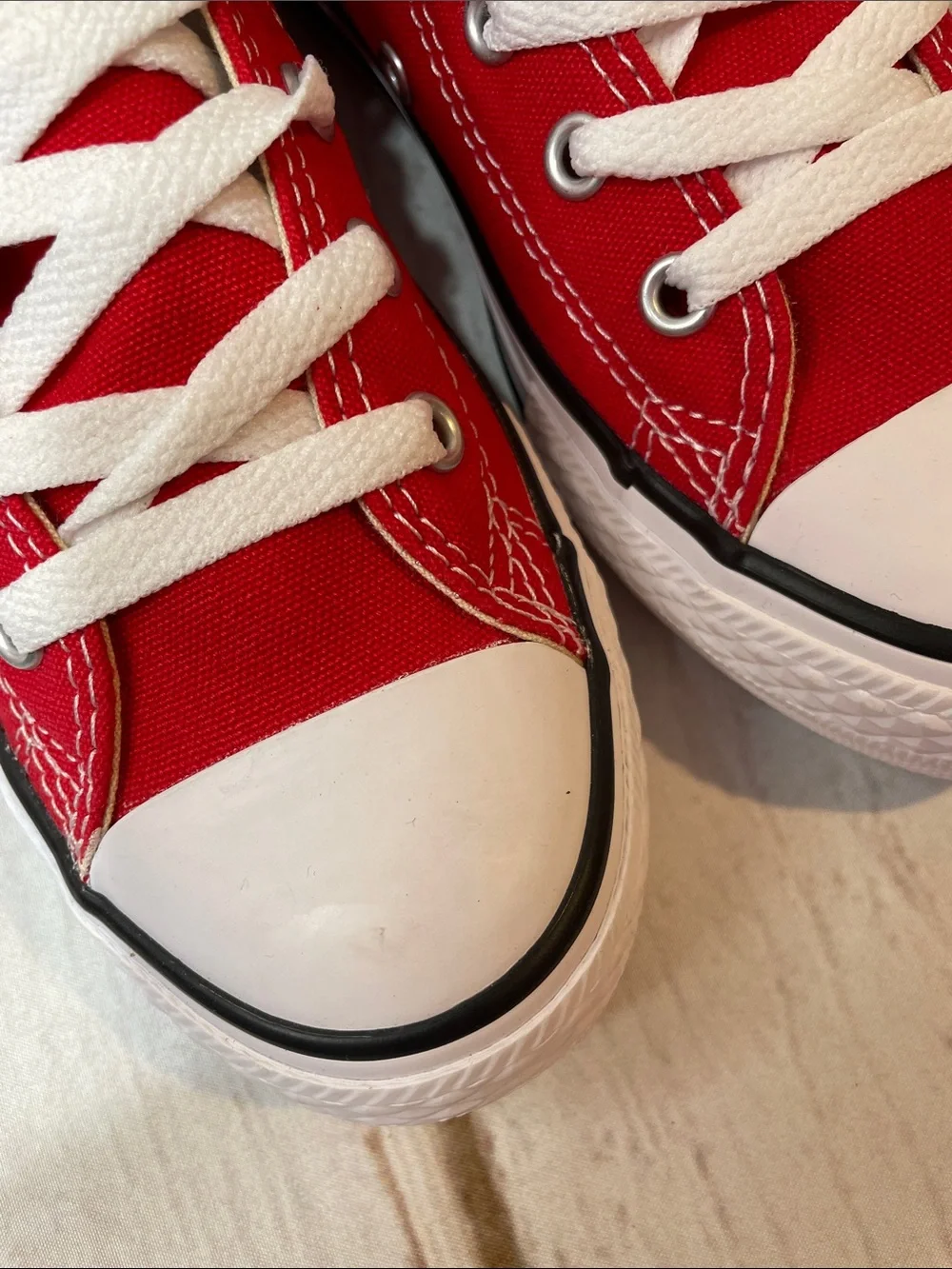 NEW Converse Kids Youth 2.5 Red Canvas High Top Chuck Taylor Sneakers Classic